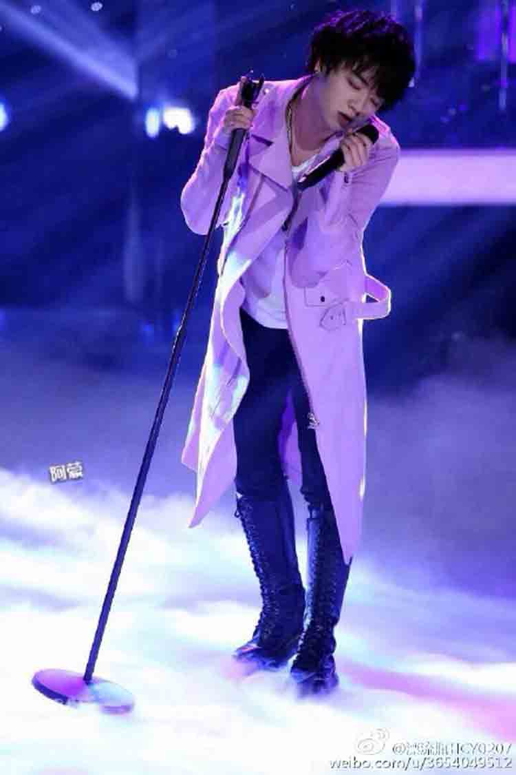 包邮 华晨宇同款 情侣鞋长筒靴 增高鞋 马丁靴 超百搭 hi歌同款