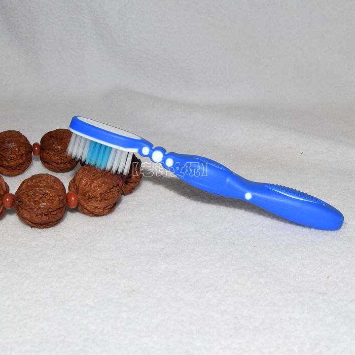 猪鬃刷的弊端，文玩核桃平时干刷完全没必要用。